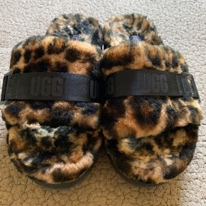 UGG Women's Fluffita Panther Print Slides